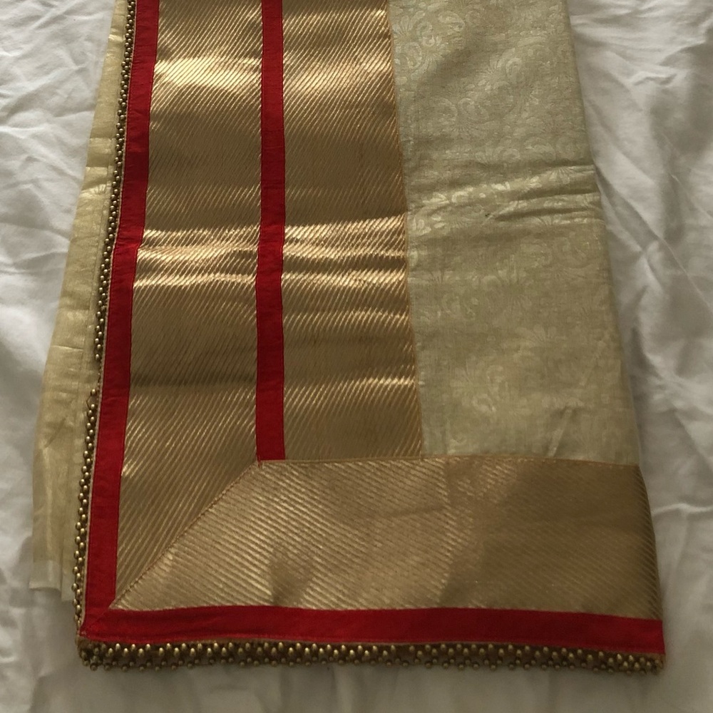 Saree gold tissue organza embroidery NWOT new unused